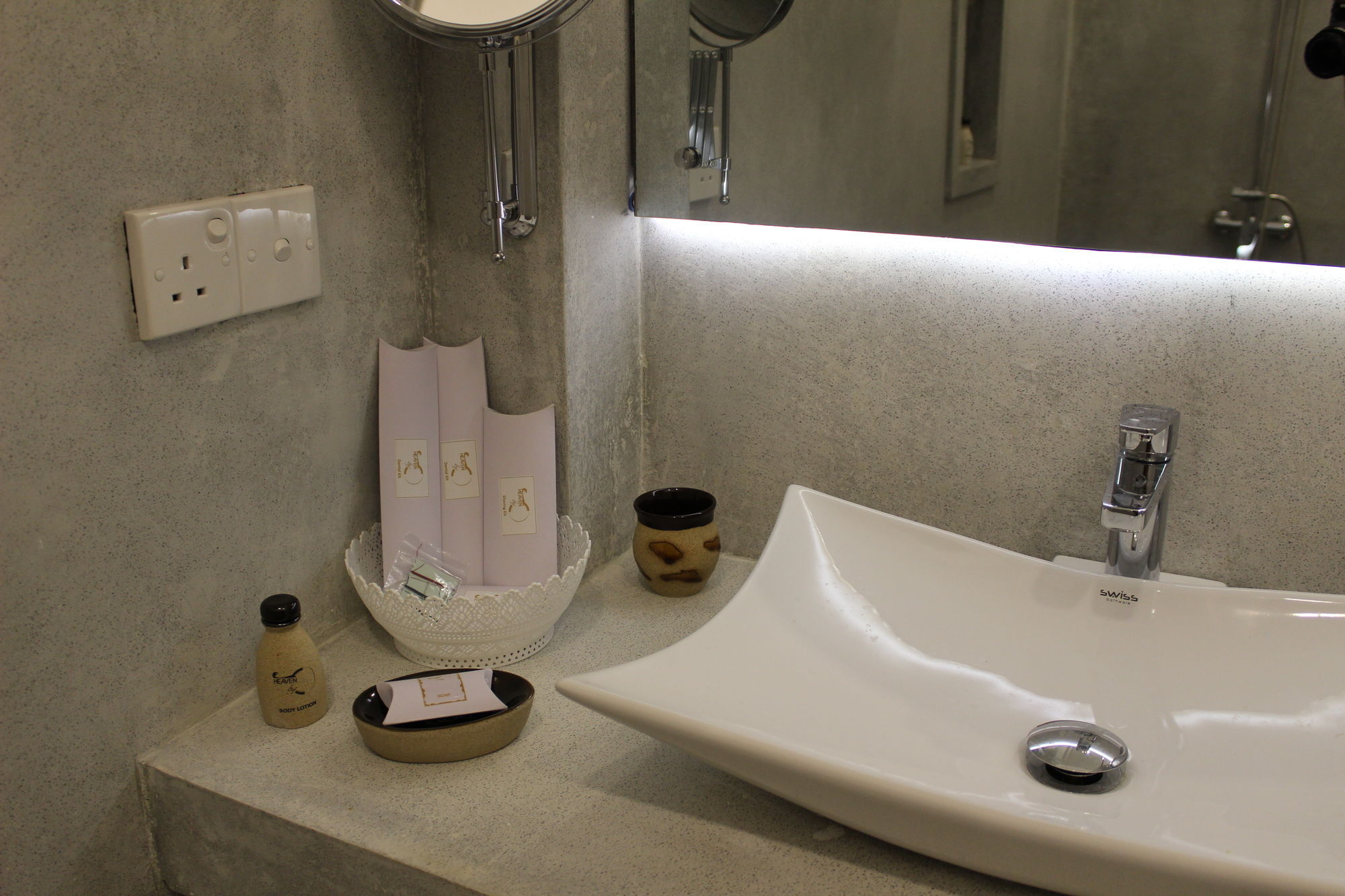 Heaven By O Hotel Unawatuna Ngoại thất bức ảnh